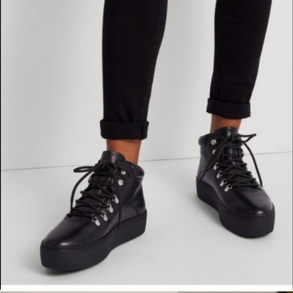 Vagabond Jessie black leather hiker boots with warm lining